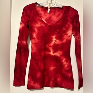 BKE Buckle Red Tie Dyed Long Sleeve Shirt size S